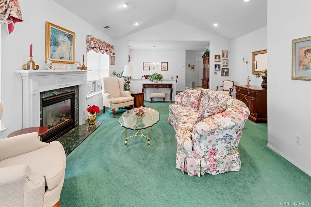 50 Perri Circle Middle Island NY 11953