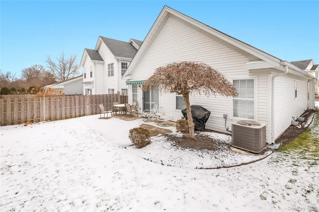 50 Perri Circle Middle Island NY 11953