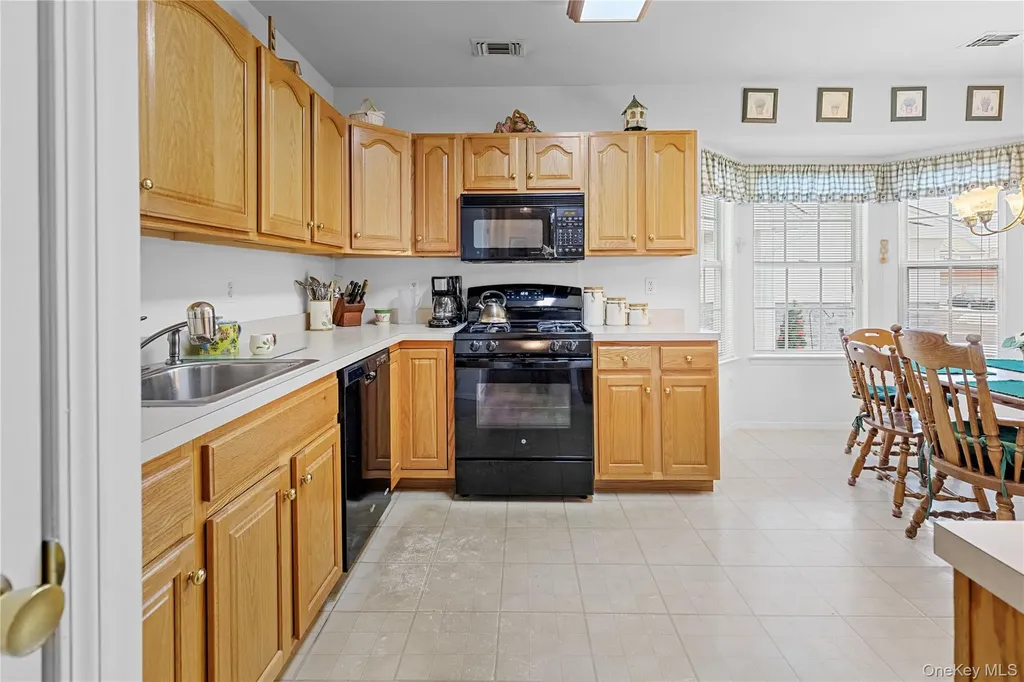 50 Perri Circle Middle Island NY 11953
