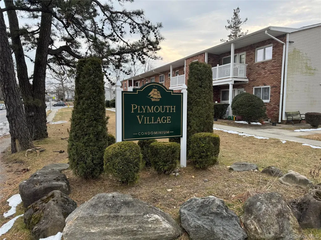 100 Hawthorne Avenue Central Islip NY 11722