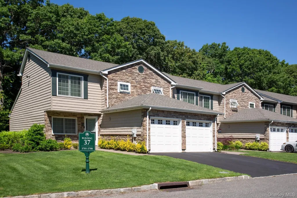 5000 Townhouse Drive Coram NY 11727