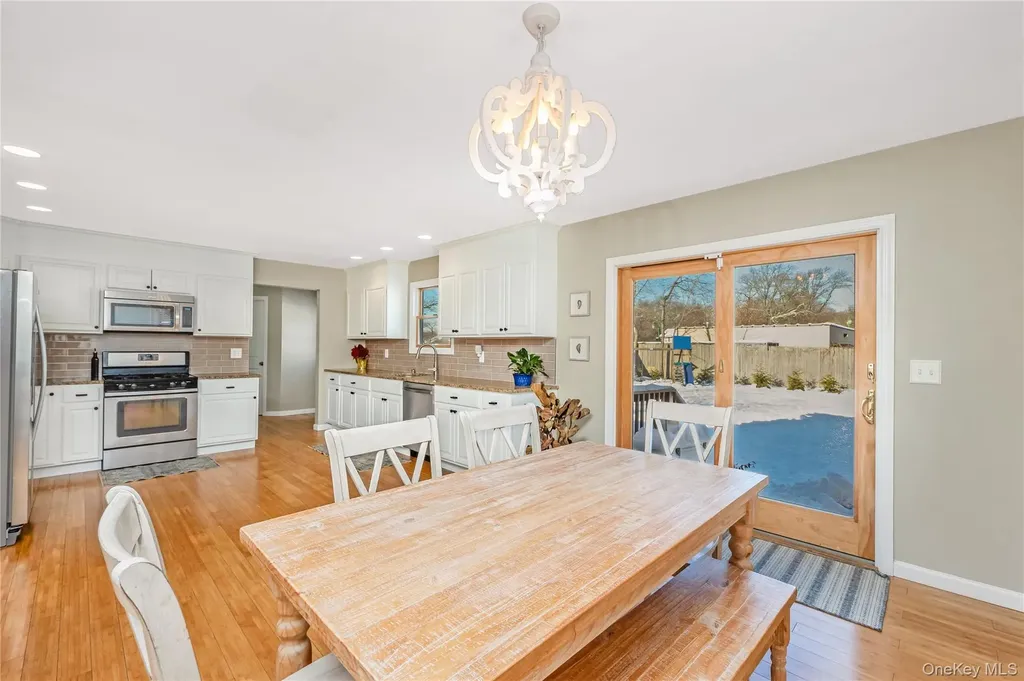 15 Irving Place Islip Terrace NY 11752