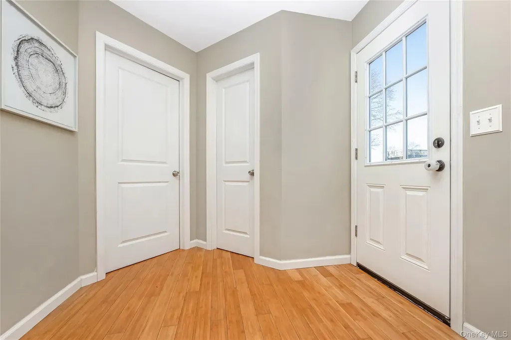 15 Irving Place Islip Terrace NY 11752