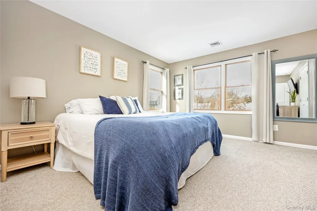 15 Irving Place Islip Terrace NY 11752