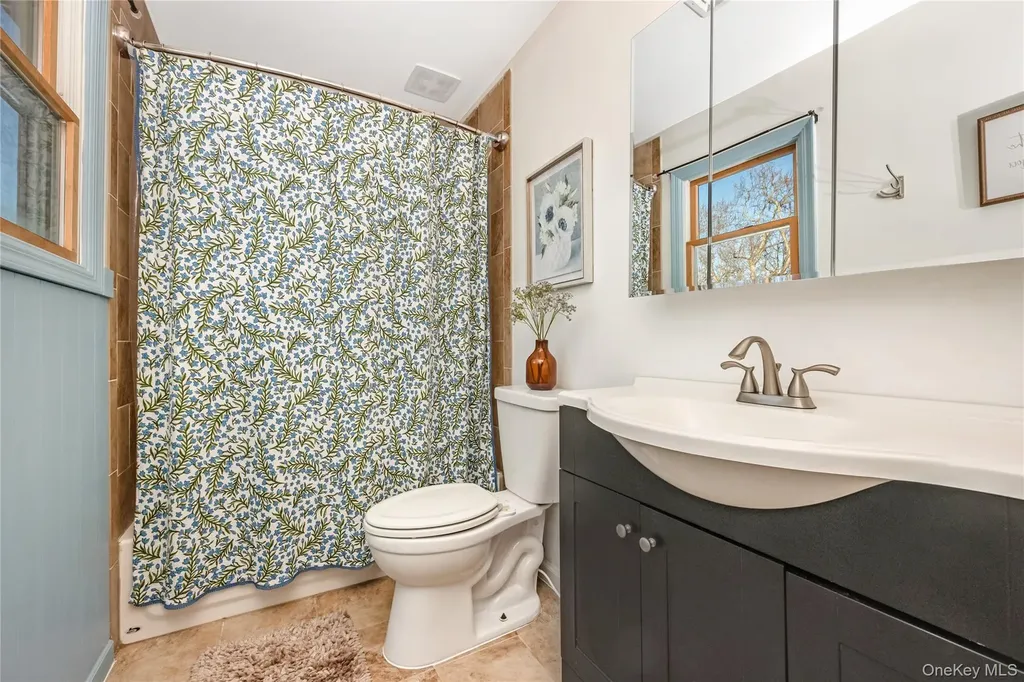 15 Irving Place Islip Terrace NY 11752