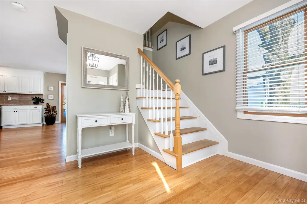 15 Irving Place Islip Terrace NY 11752