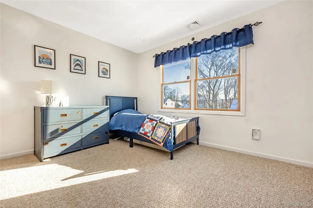 15 Irving Place Islip Terrace NY 11752