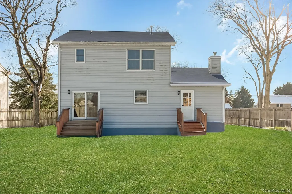 15 Irving Place Islip Terrace NY 11752