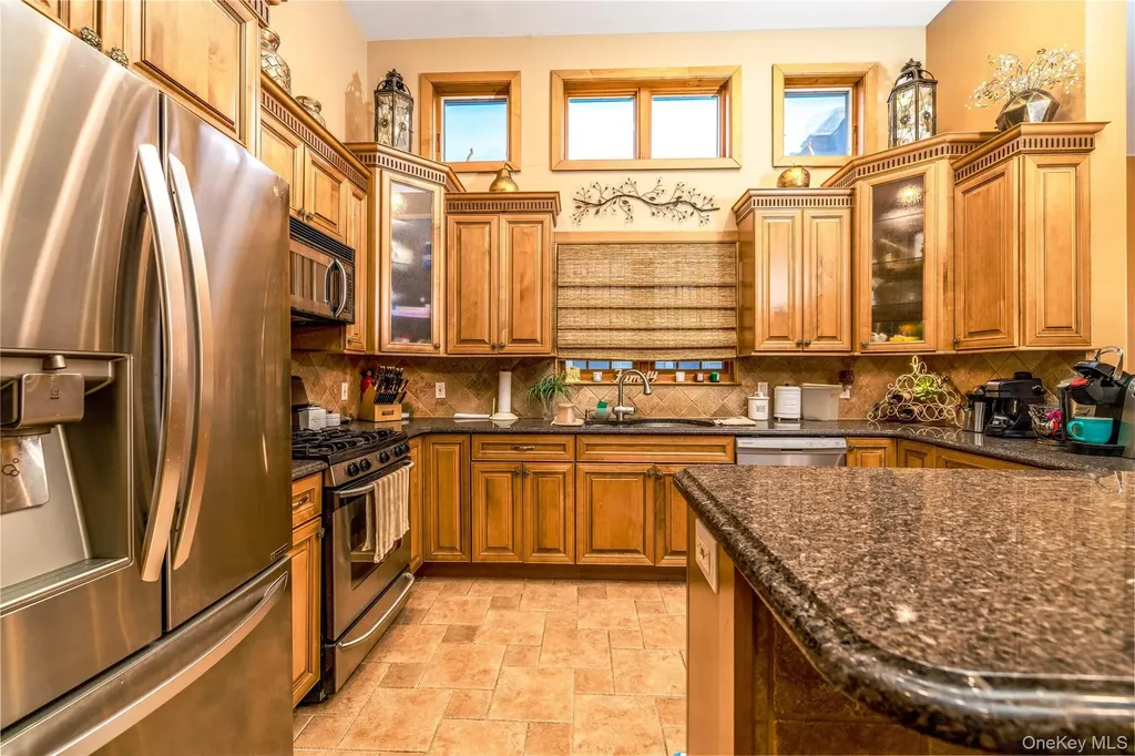 8611 165th Avenue Howard Beach NY 11414