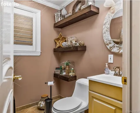 8611 165th Avenue Howard Beach NY 11414