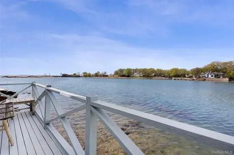 6 Pine Island Road Rye NY 10580