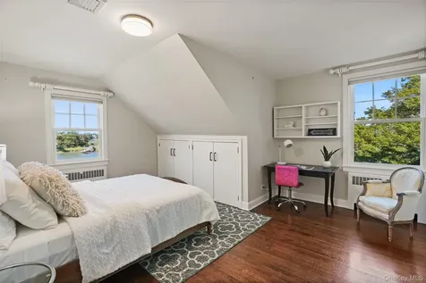 6 Pine Island Road Rye NY 10580