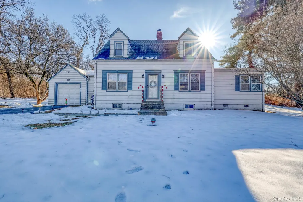 210 Overlook Road Poughkeepsie NY 12603