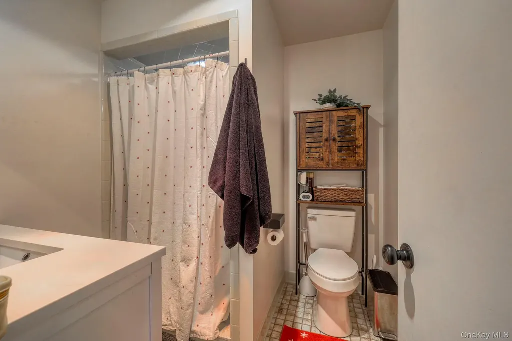 210 Overlook Road Poughkeepsie NY 12603