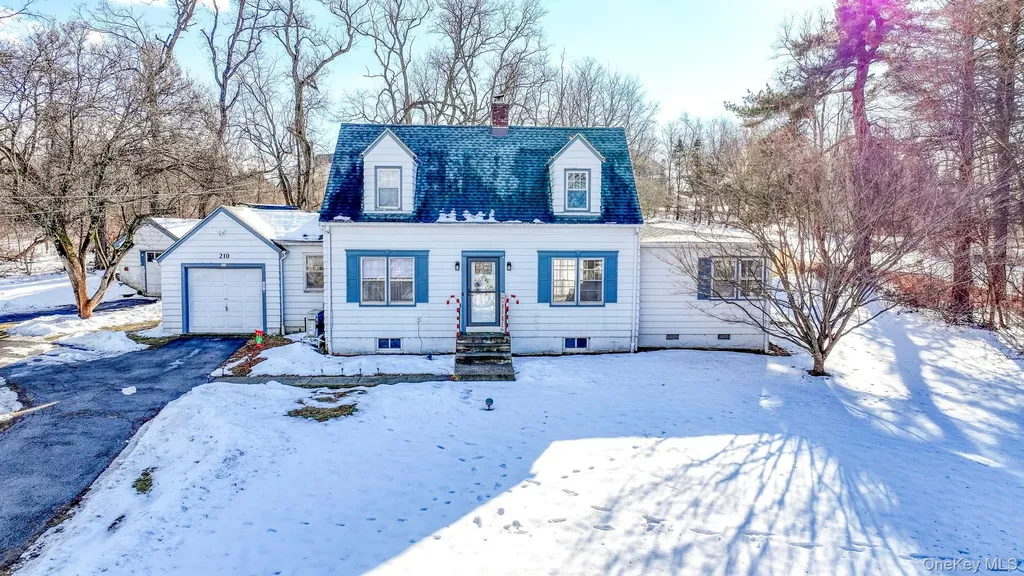 210 Overlook Road Poughkeepsie NY 12603