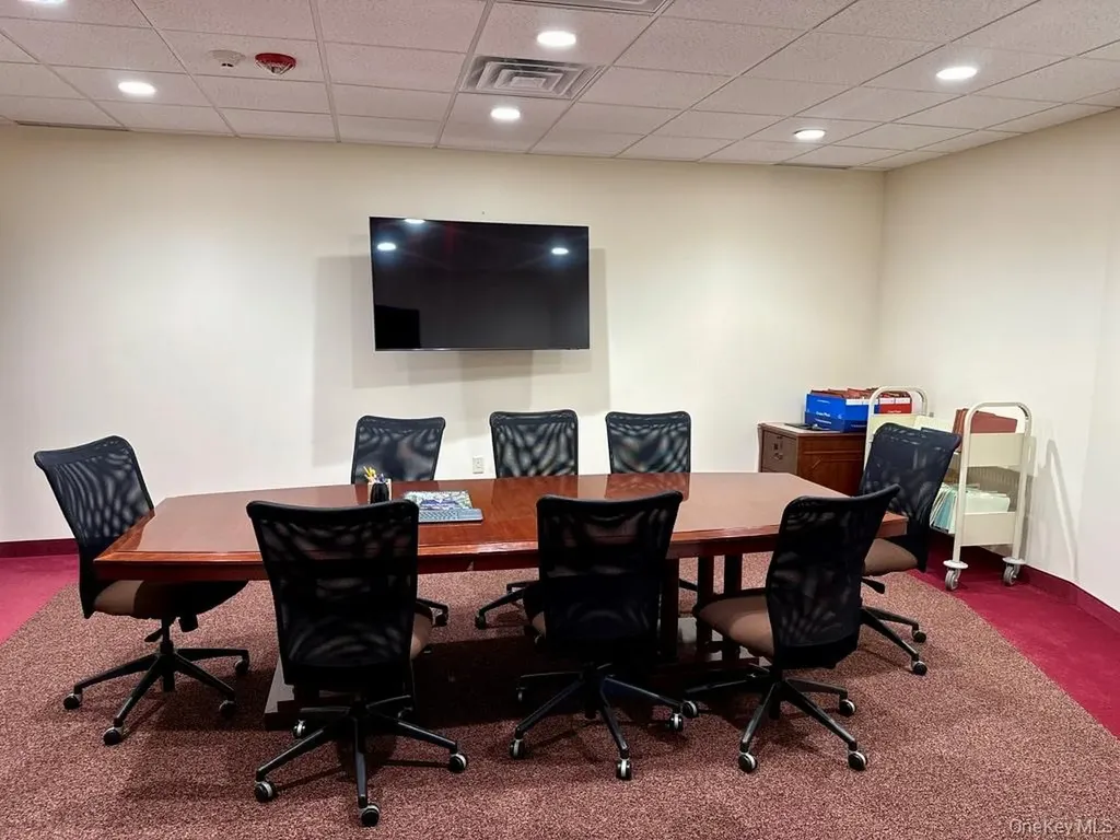 675 Broadway Massapequa NY 11758