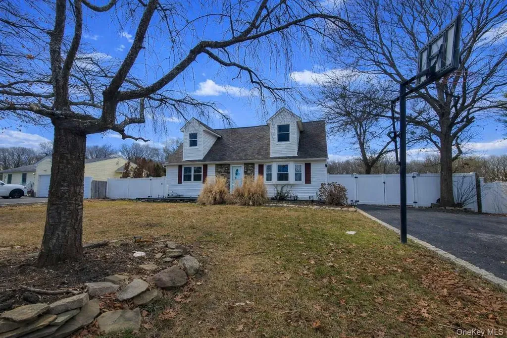 117 N Coleman Road Centereach NY 11720