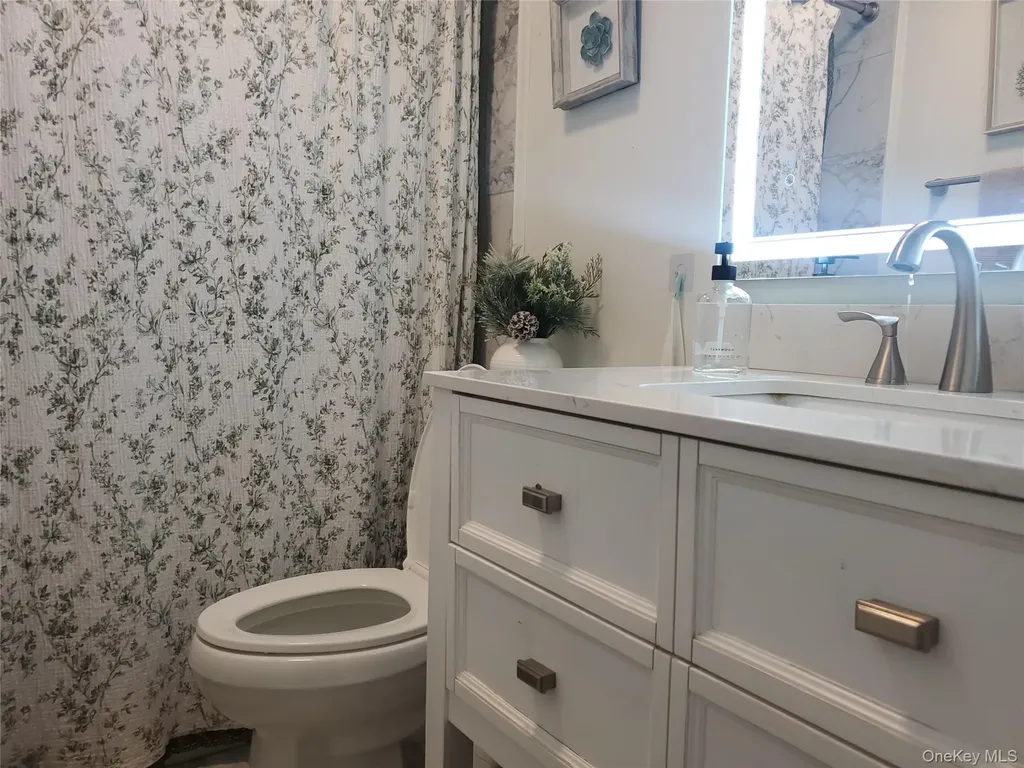 117 N Coleman Road Centereach NY 11720