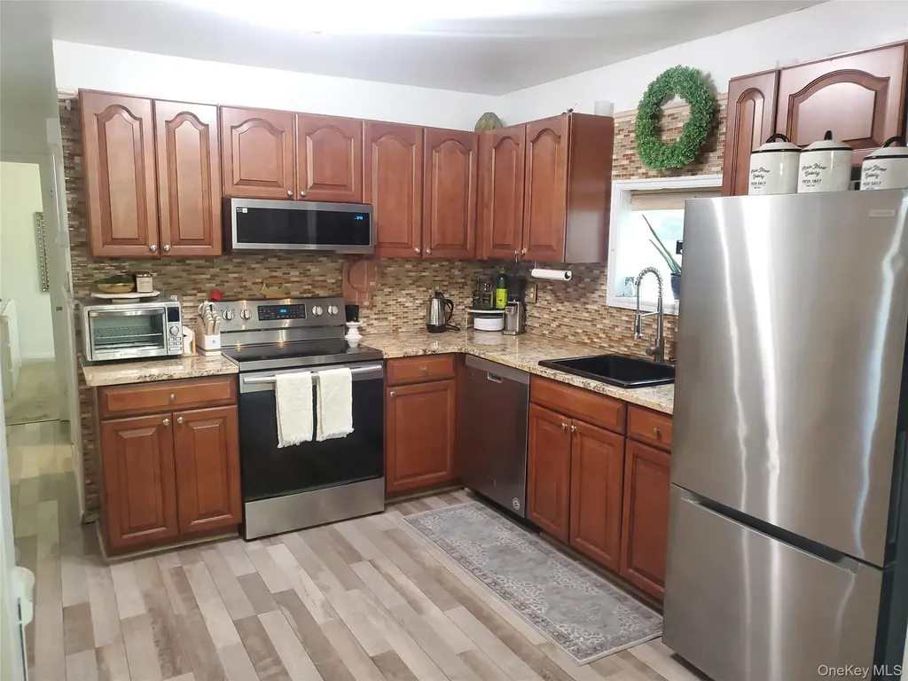 117 N Coleman Road Centereach NY 11720