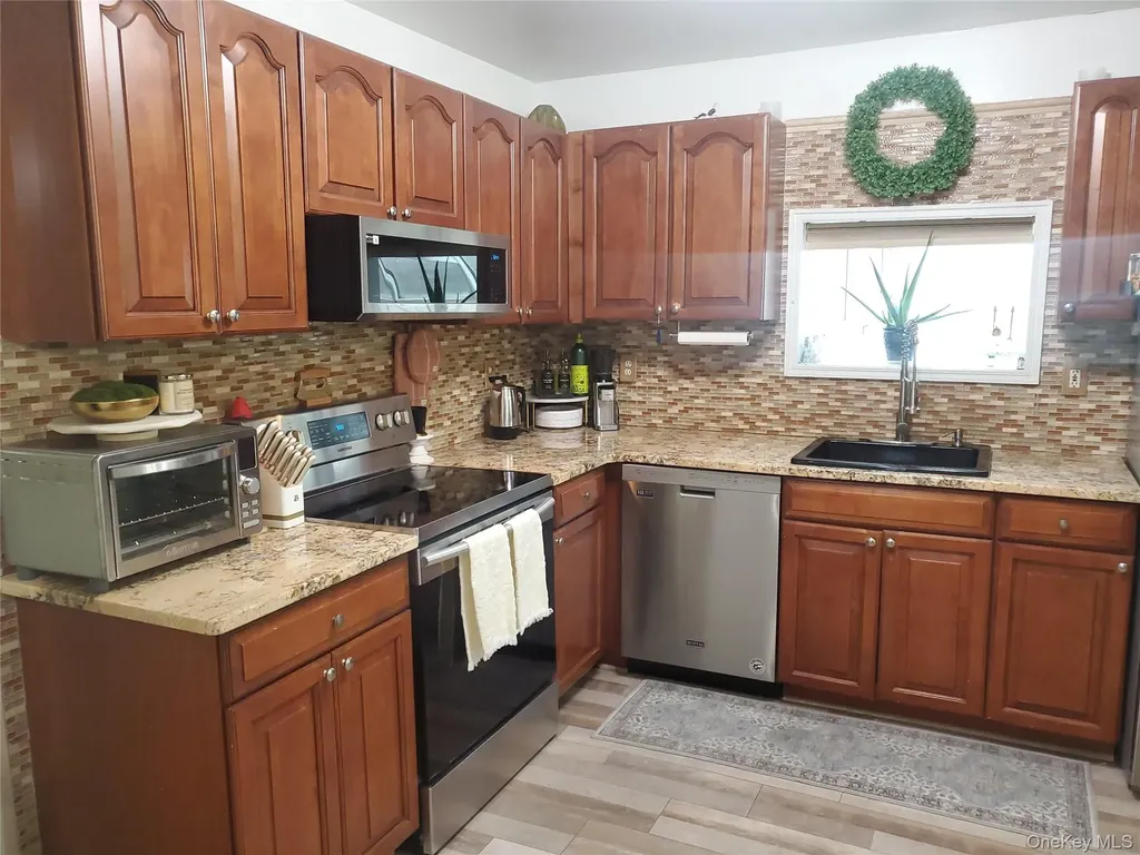 117 N Coleman Road Centereach NY 11720