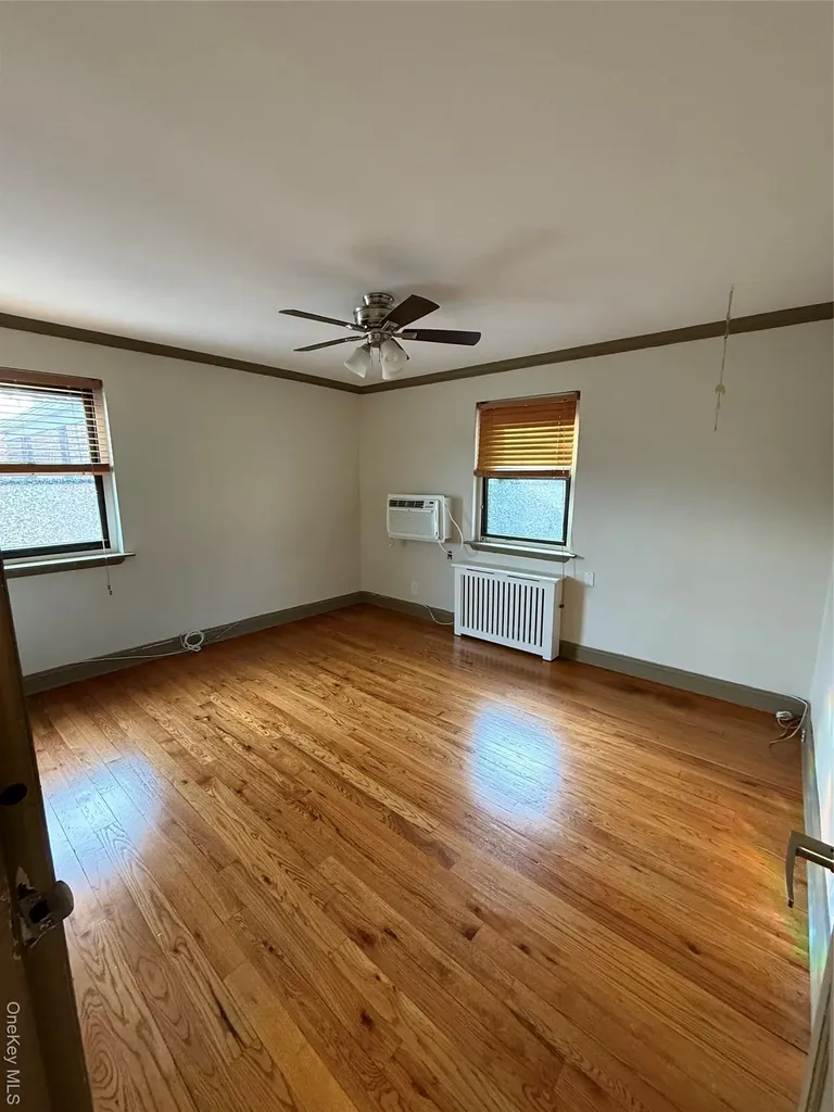 40 Terrace Circle Great Neck NY 11021