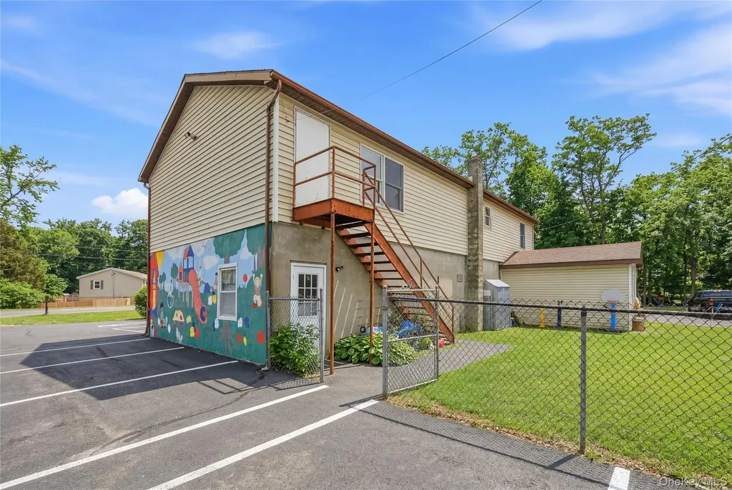 1860 Route 300 Newburgh NY 12550