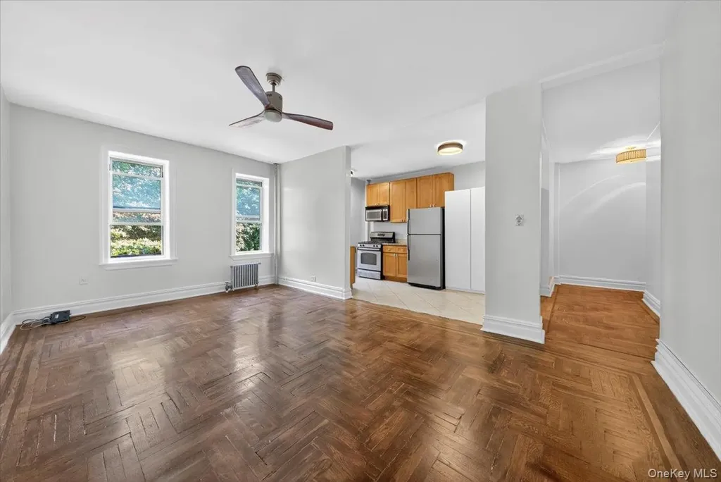 811 Walton Avenue Bronx NY 10451
