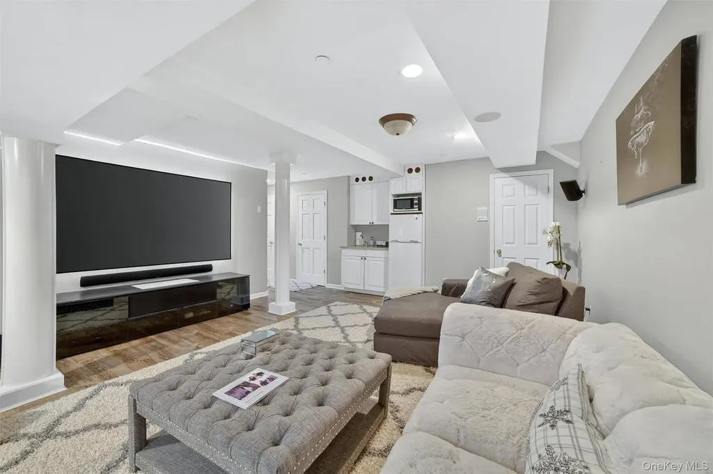 6 Rest Avenue Ardsley NY 10502