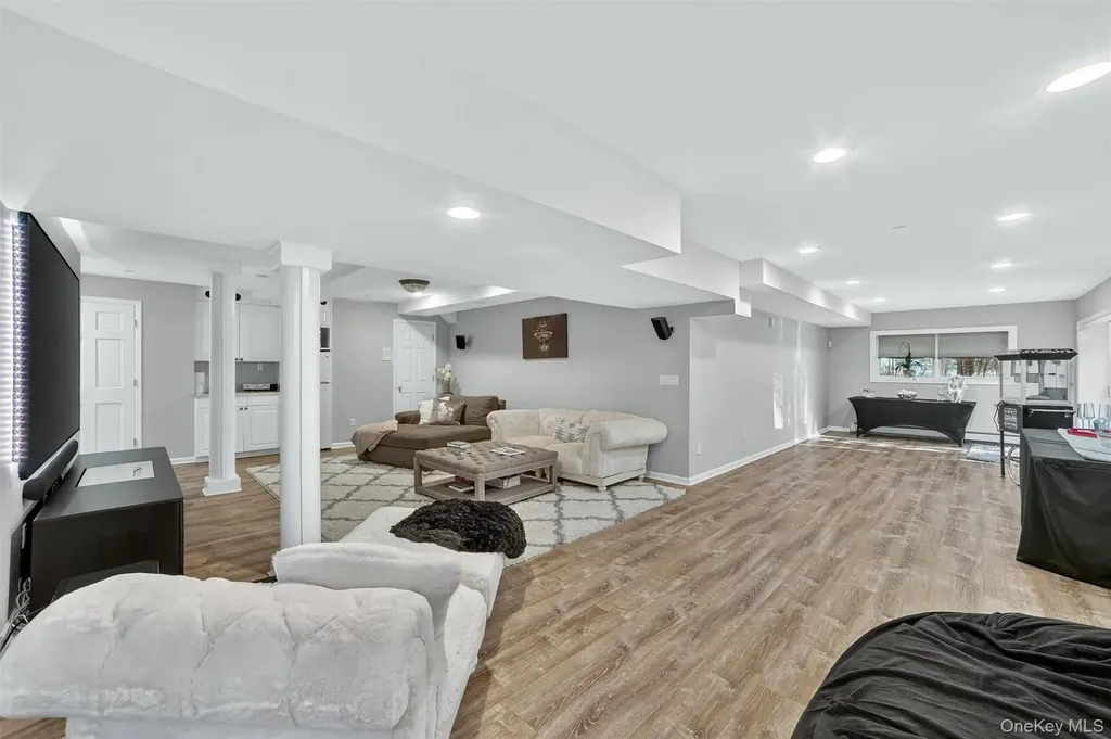 6 Rest Avenue Ardsley NY 10502