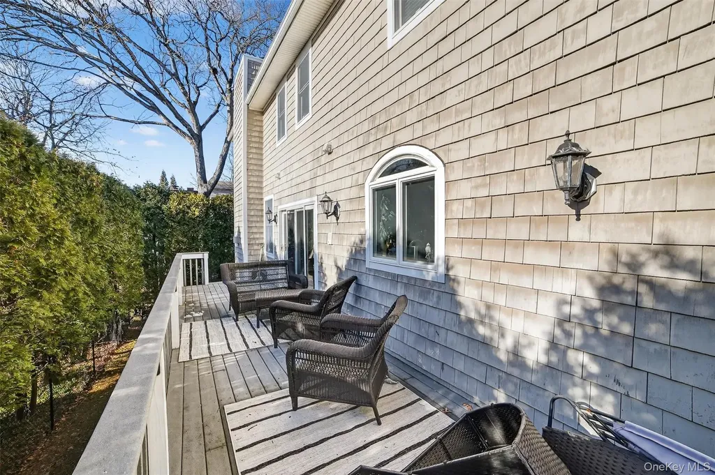 6 Rest Avenue Ardsley NY 10502