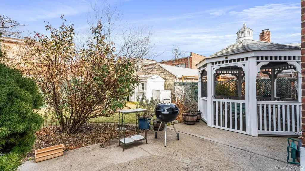 135-15 63rd Avenue Flushing NY 11367