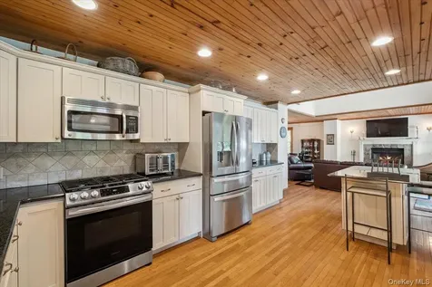 342 Lake Shore Road Putnam Valley NY 10579