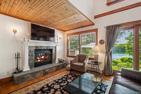 342 Lake Shore Road Putnam Valley NY 10579
