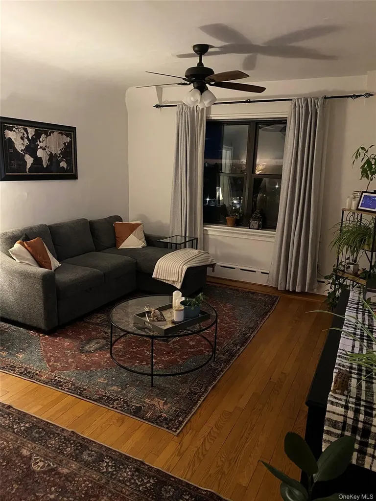 141 Wyckoff Place Woodmere NY 11598