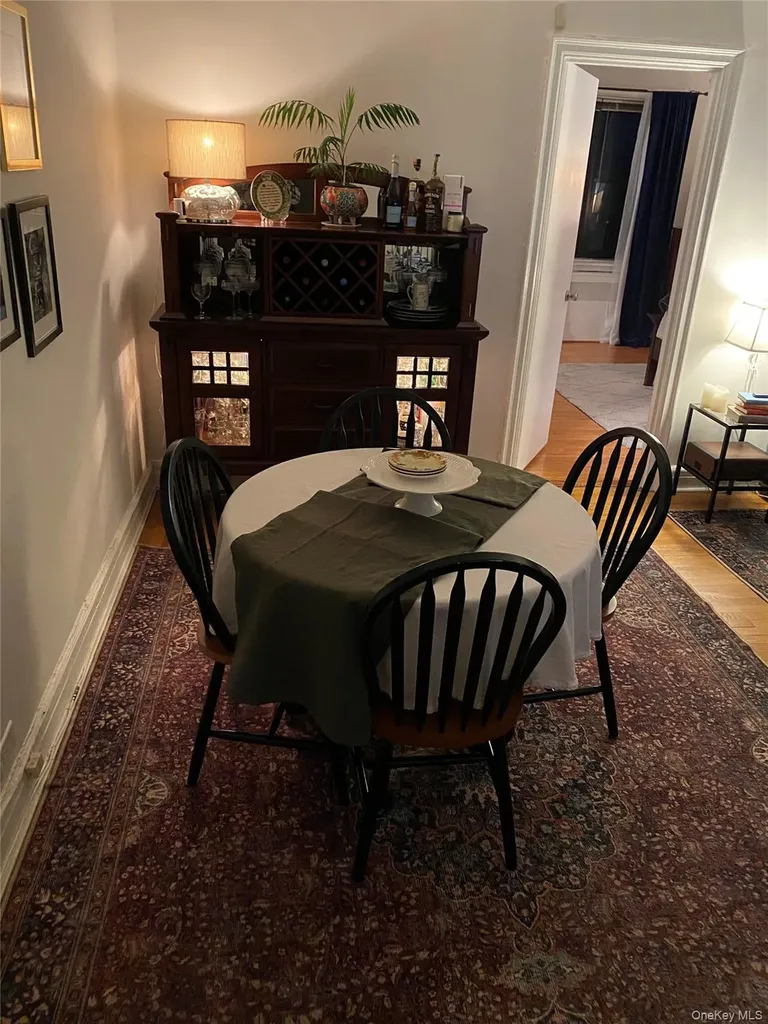 141 Wyckoff Place Woodmere NY 11598