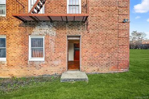 10 Davenport Avenue New Rochelle NY 10805
