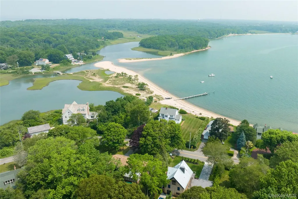 1705 Kerwin Boulevard Greenport NY 11944
