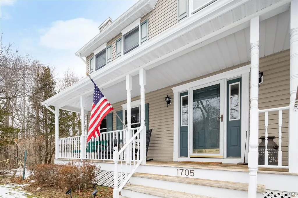 1705 Kerwin Boulevard Greenport NY 11944