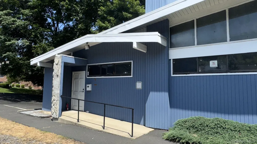 196 Ramapo Road Garnerville NY 10923