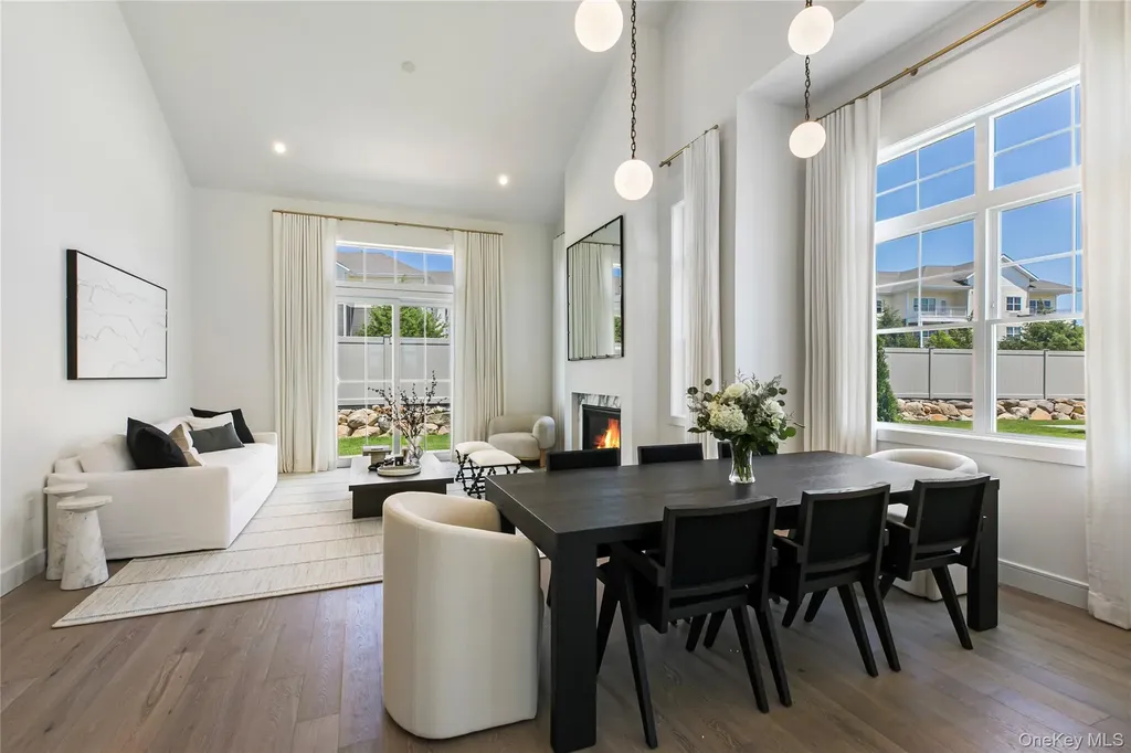 81 Juniper Lane Yaphank NY 11980