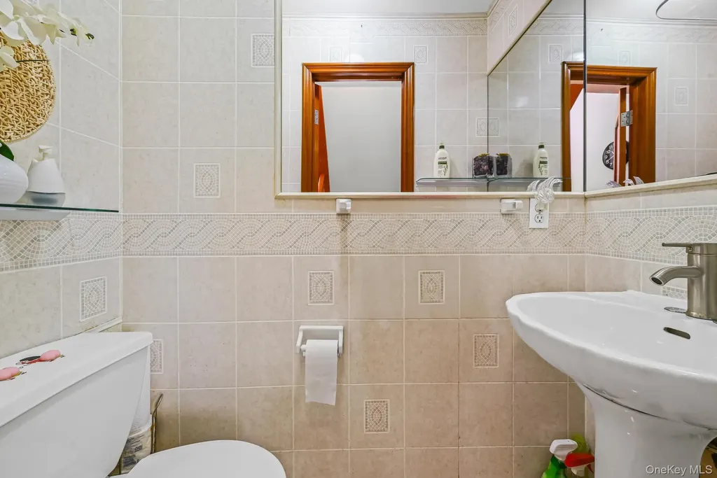 48 Bergen Beach Plc Brooklyn NY 11234