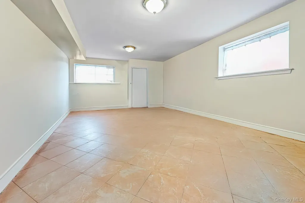48 Bergen Beach Plc Brooklyn NY 11234