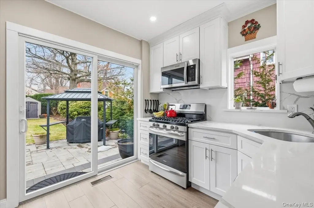 112 Longworth Avenue Woodmere NY 11598