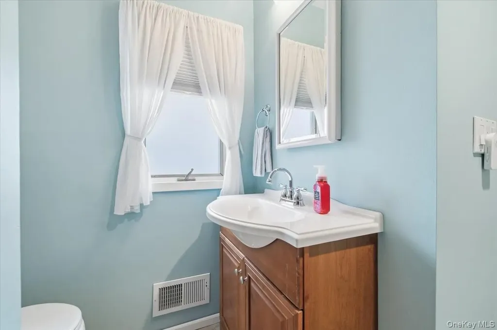 112 Longworth Avenue Woodmere NY 11598