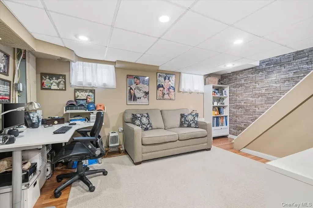 112 Longworth Avenue Woodmere NY 11598