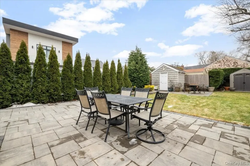 112 Longworth Avenue Woodmere NY 11598
