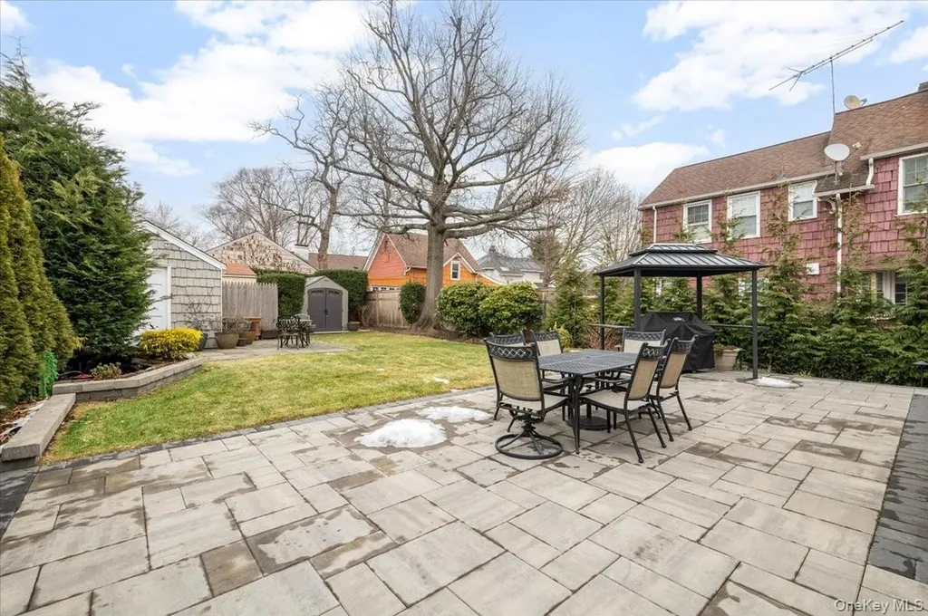 112 Longworth Avenue Woodmere NY 11598