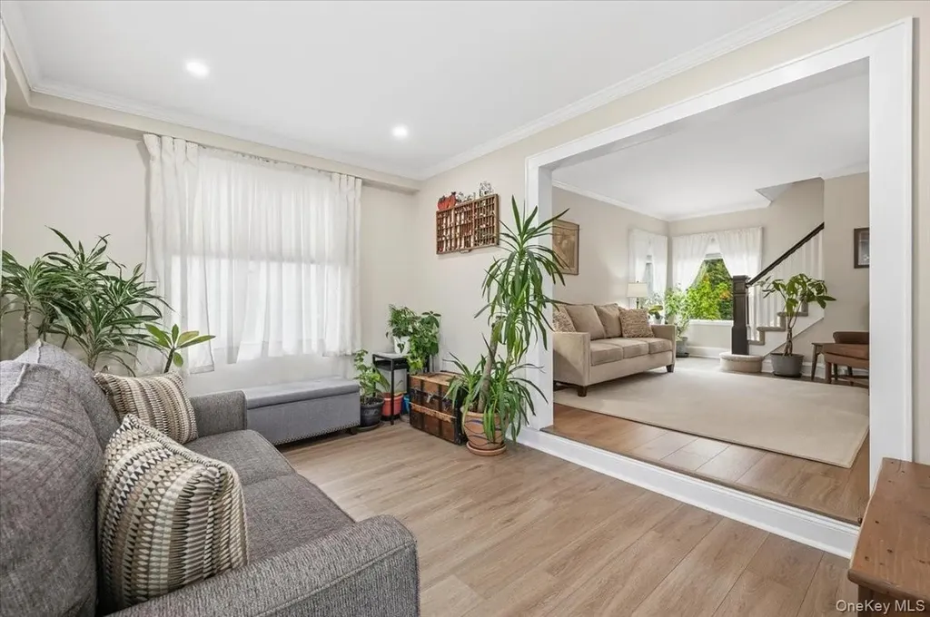 112 Longworth Avenue Woodmere NY 11598