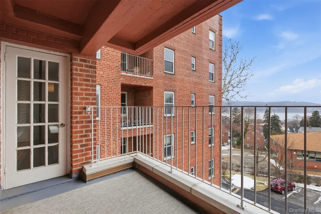 565 Broadway Hastings-on-hudson NY 10706