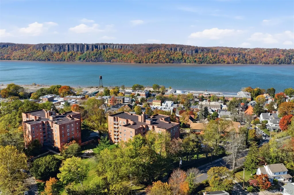 565 Broadway Hastings-on-hudson NY 10706